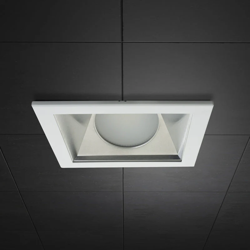 6 inch Dimmable Commercial Recessed LED Downlight / Ceiling Light with Sloped Ceiling Reflector Square Trim, 120-347V 20W - Image 3